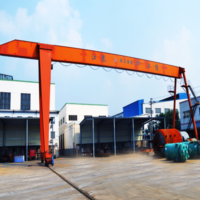 電動龍門式起重機(jī) 電動龍門式起重機(jī)